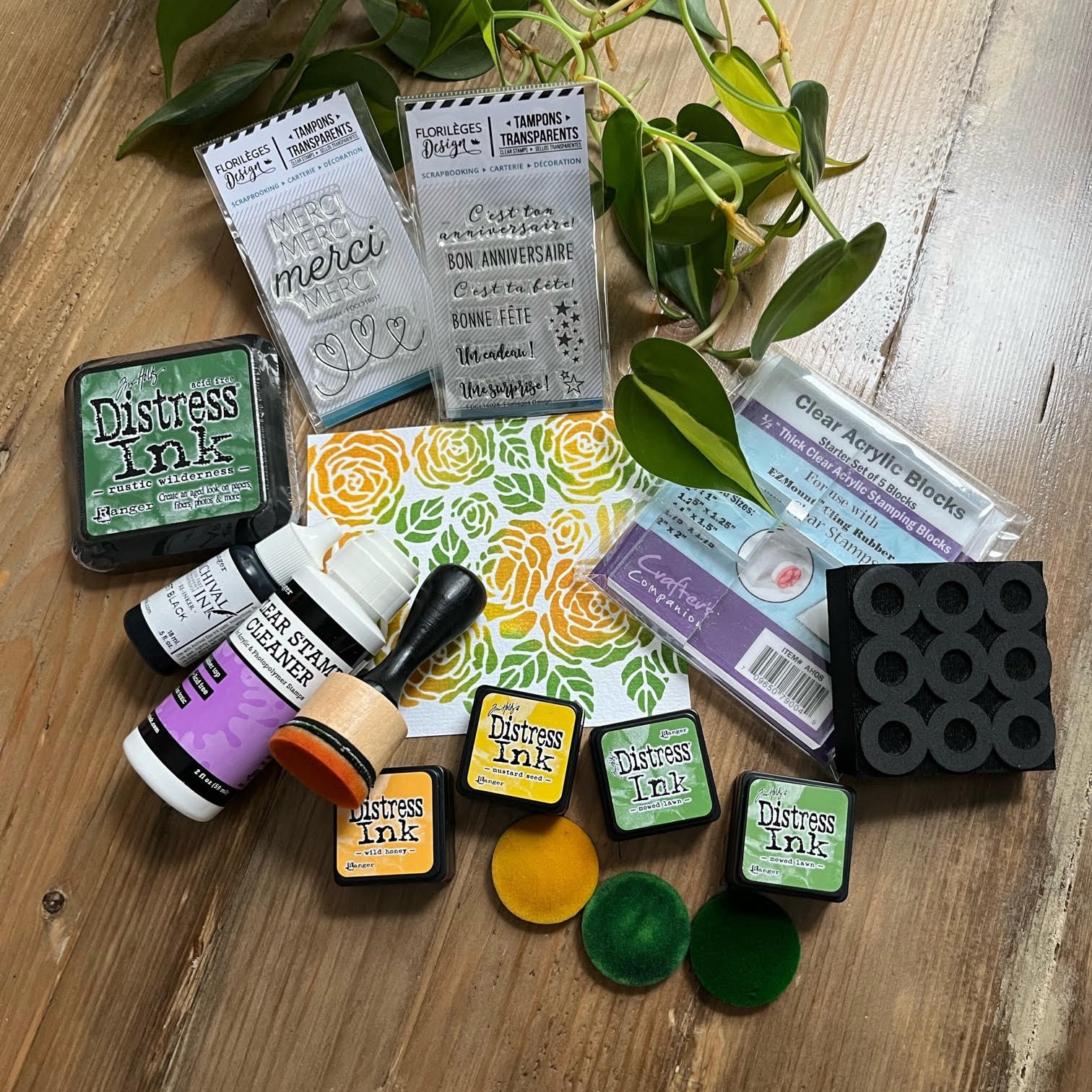 Encres, étampes et embossage à chaud